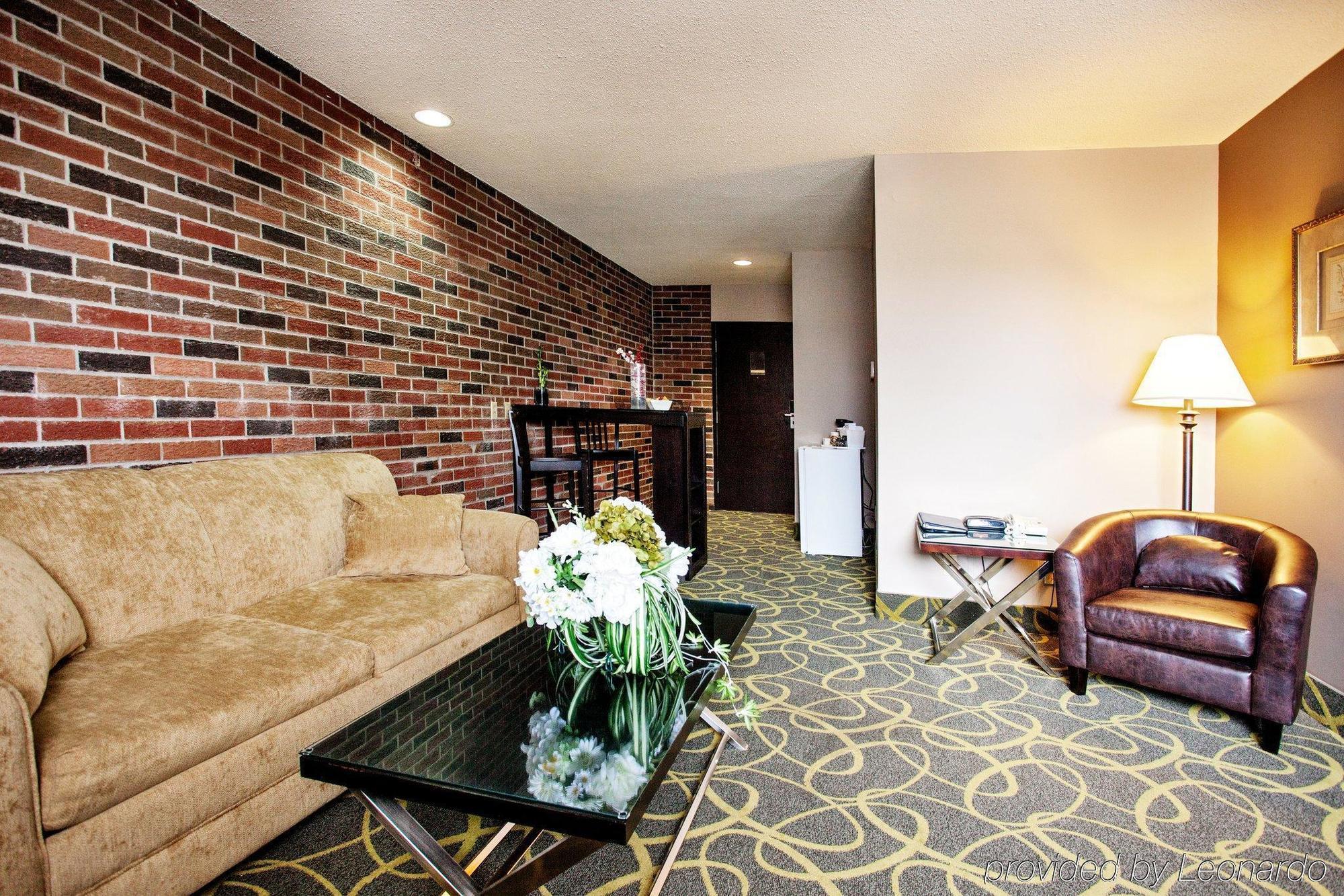 אוריליה Quality Inn & Conference Centre מראה חיצוני תמונה