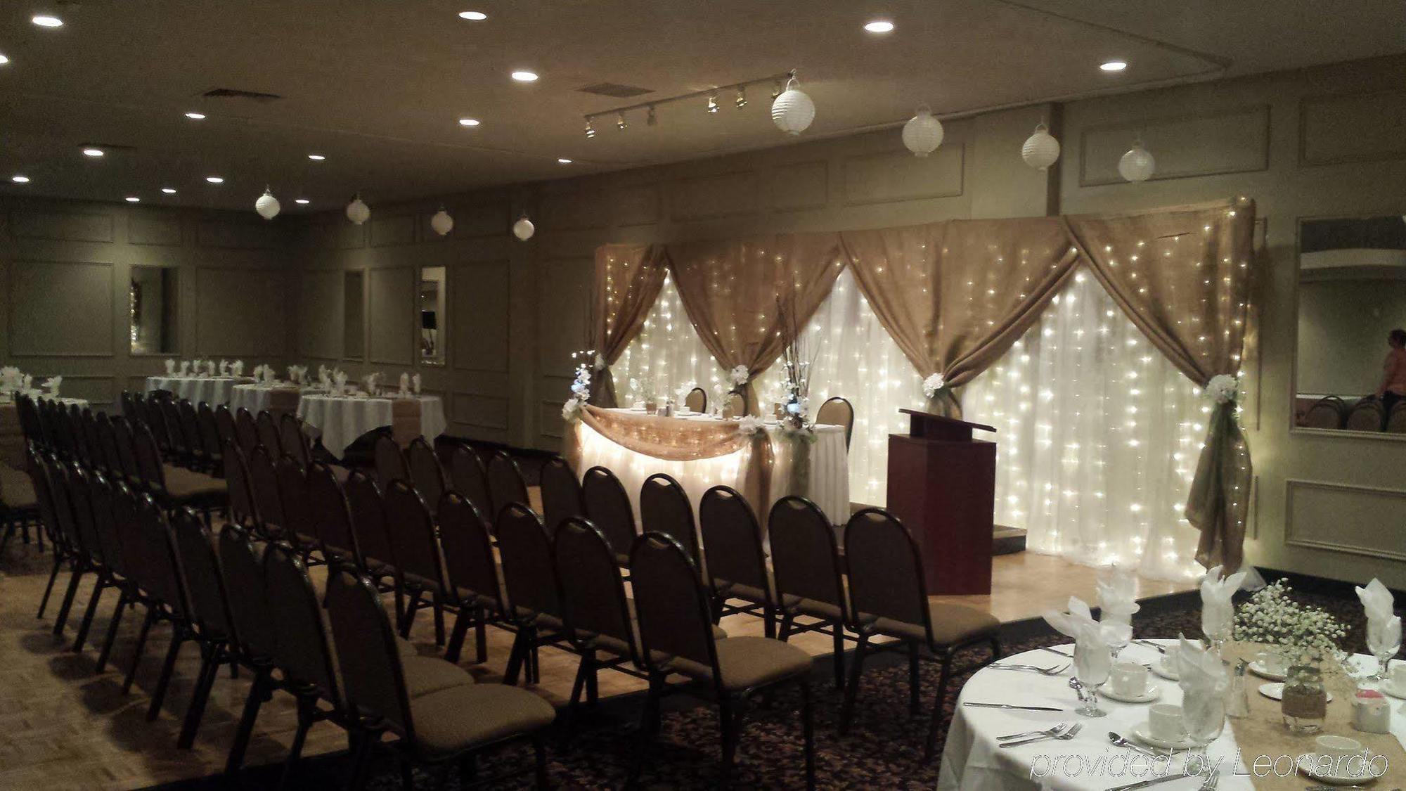 אוריליה Quality Inn & Conference Centre מראה חיצוני תמונה