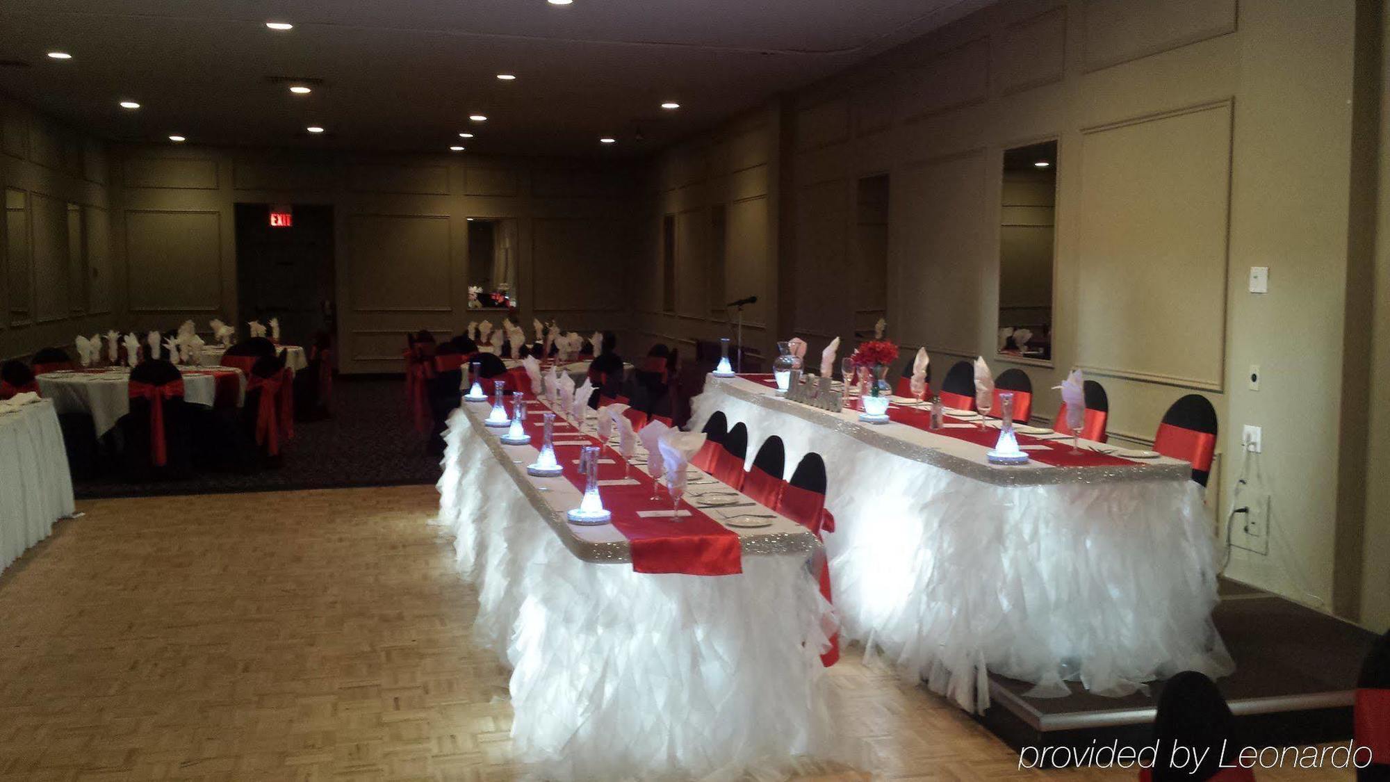 אוריליה Quality Inn & Conference Centre מראה חיצוני תמונה