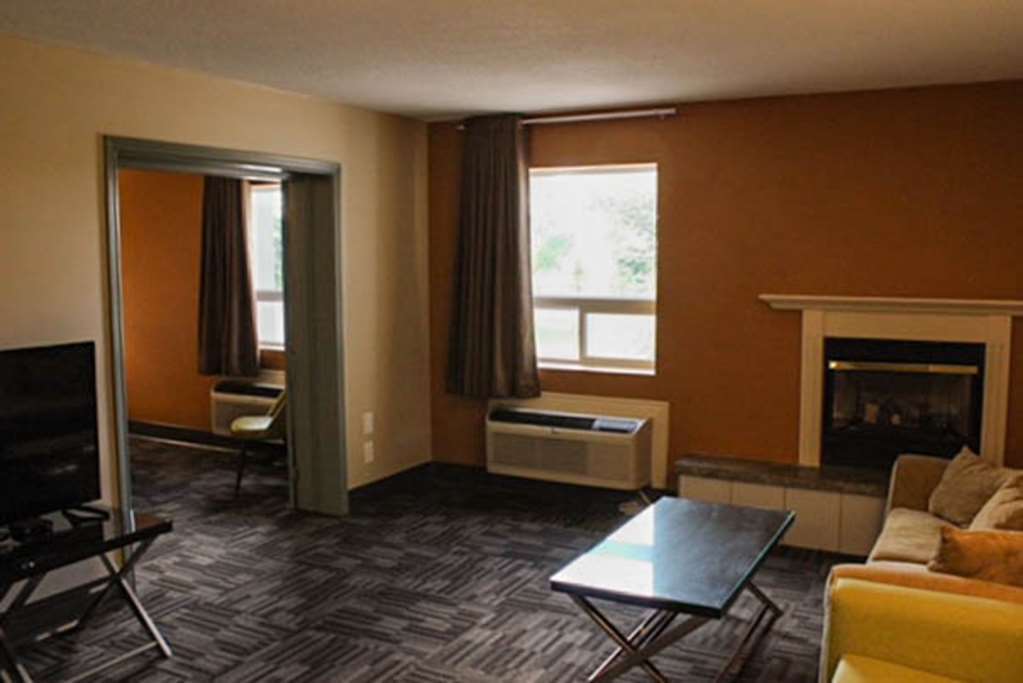 אוריליה Quality Inn & Conference Centre חדר תמונה
