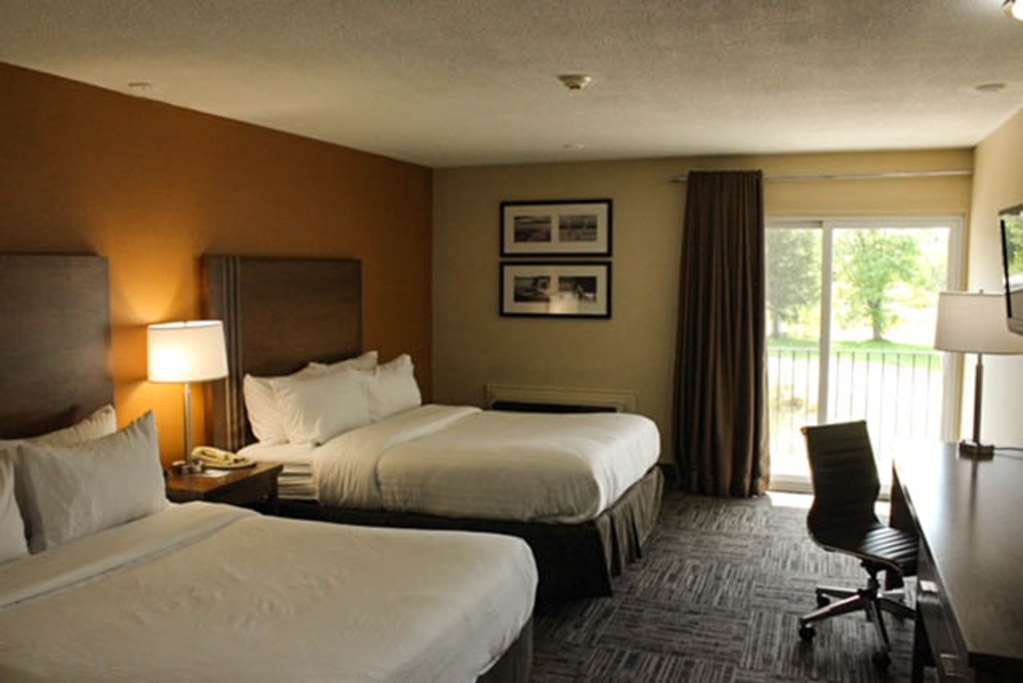 אוריליה Quality Inn & Conference Centre חדר תמונה